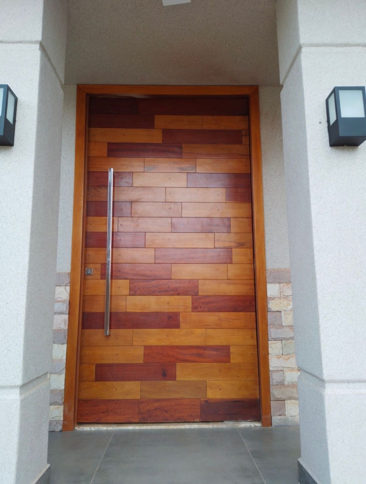 Porta de Madeira sob Medida